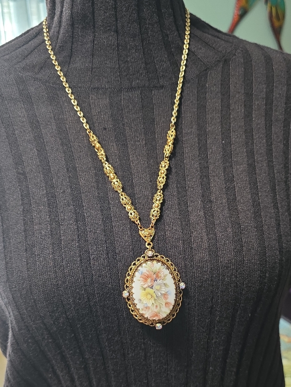 Vintage Western Germany Gold-Tone Floral Porcelain Pendant Necklace